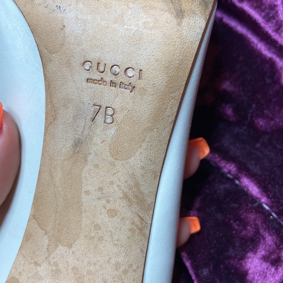 Vintage Gucci heels! These are perfect for the office! - Picture 7 of 7